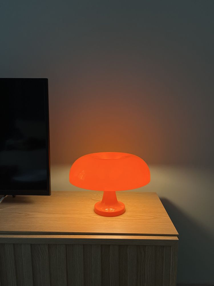 Modern lampka pomarańczowa Wilda / InPost