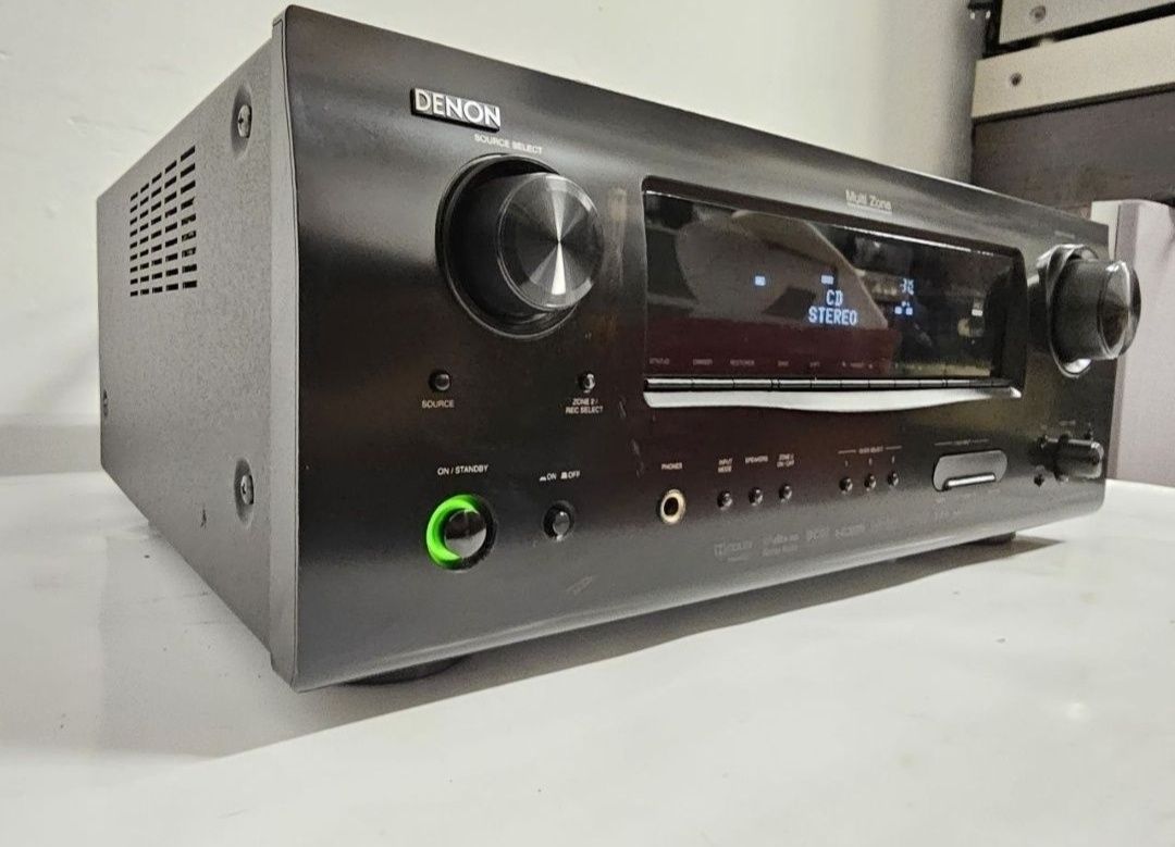 Amplituner Denon AVR-1909, 7 x 120 W.