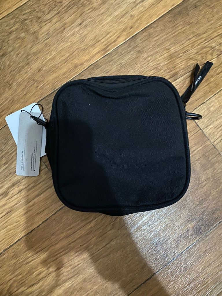 Bolsa Carhartt preta