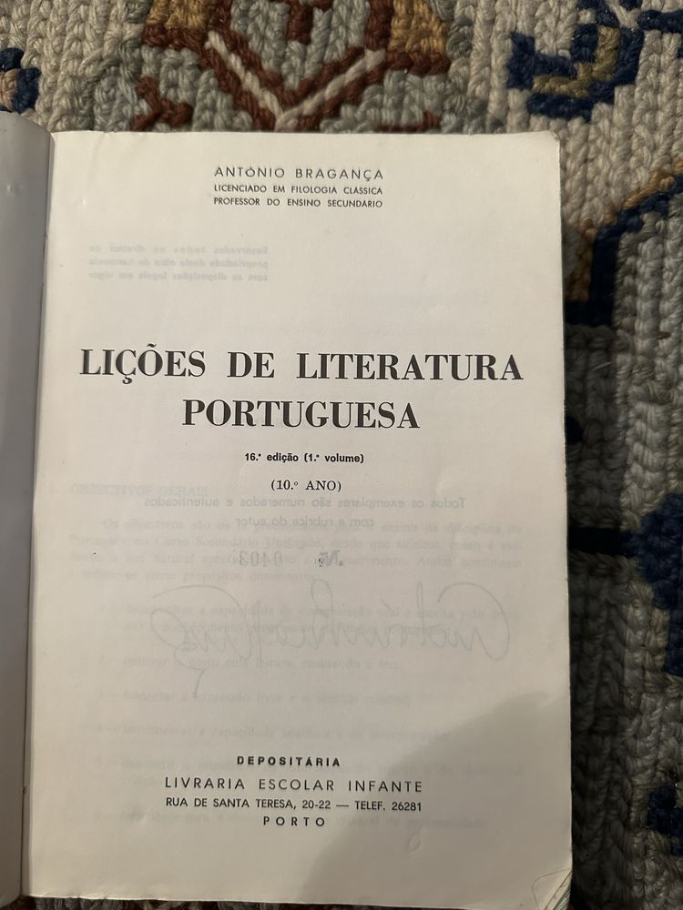 Livro “Liçoes de Literatura Portuguesa”