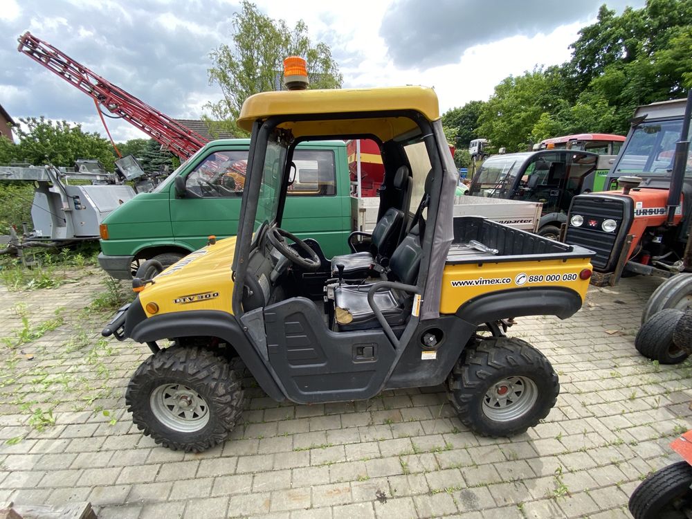 samochodzik Buggy UTV 300