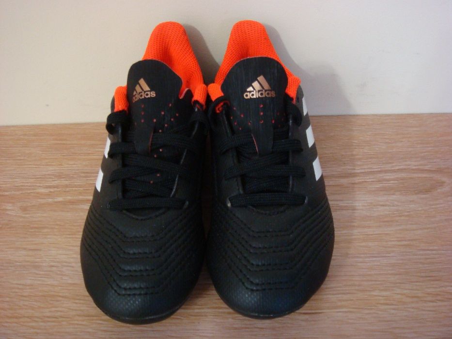 Бутсы Adidas Predator 18.4 FG 29-33 копы