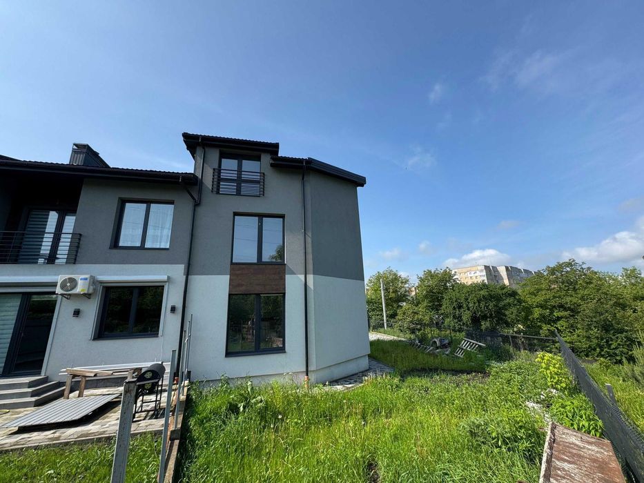 Продам котедж 149 м², 3 сотки, Сихів