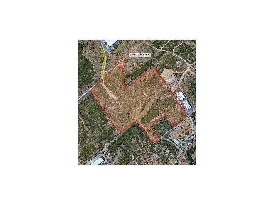 Terreno inserido em zona industrial
