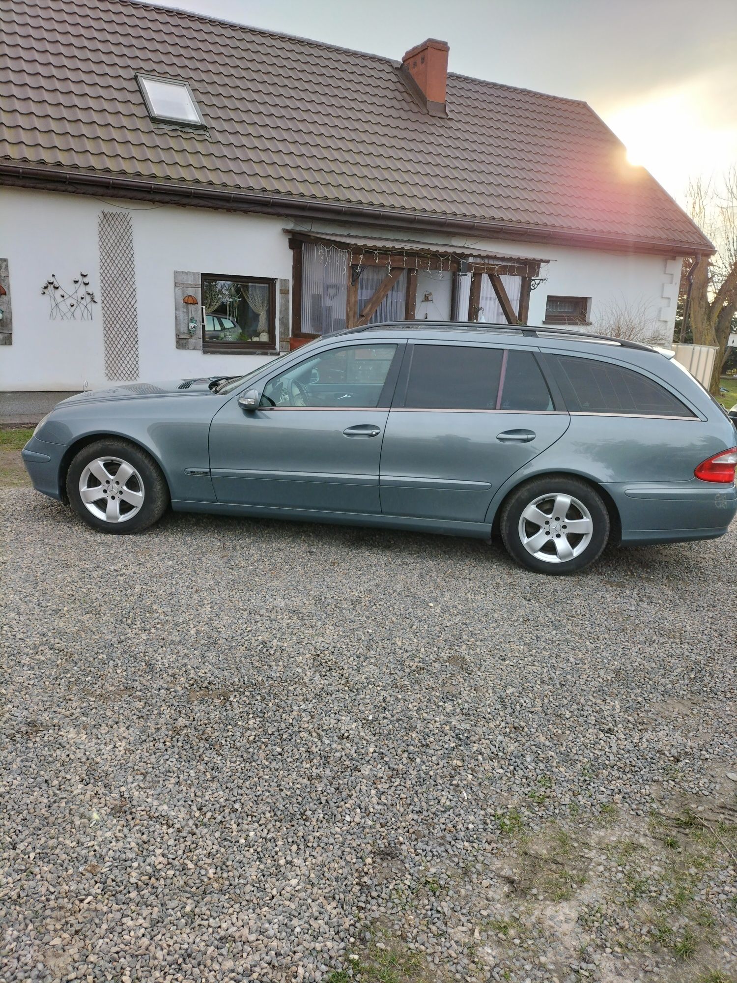 Sprzedam Mercedes w 211