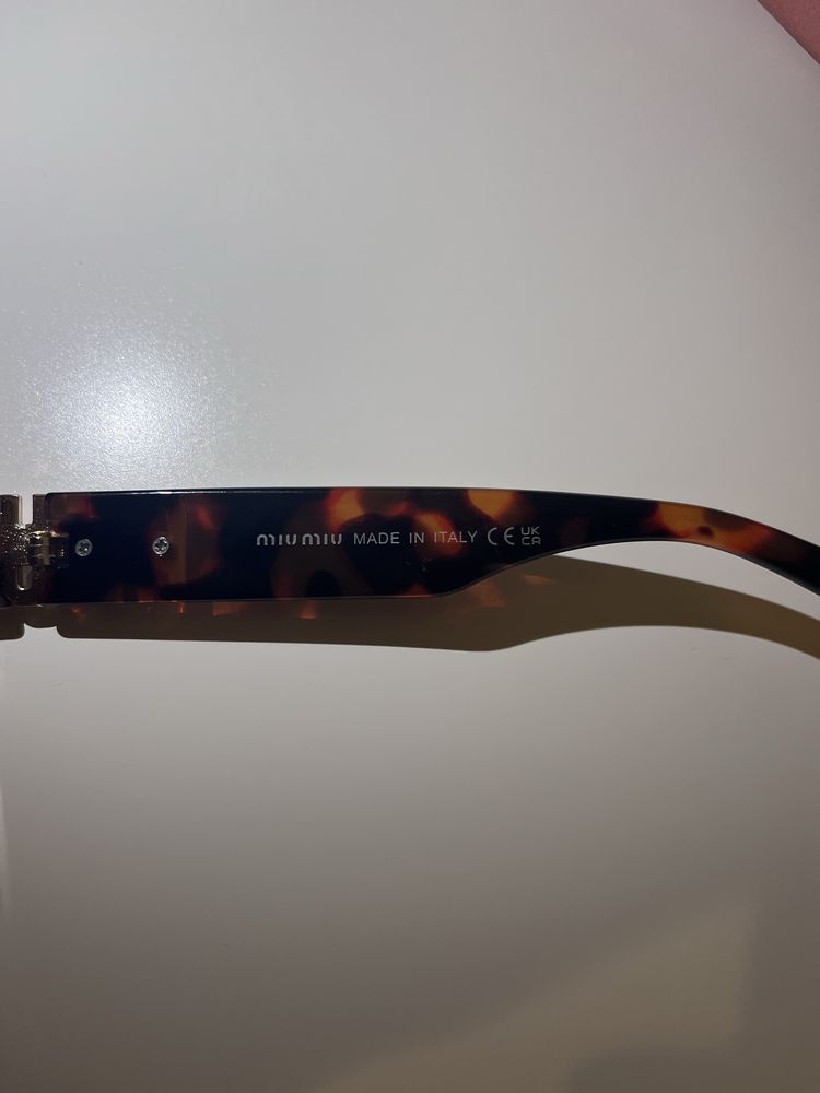 Okulary przeciwsłoneczne Miu Miu
