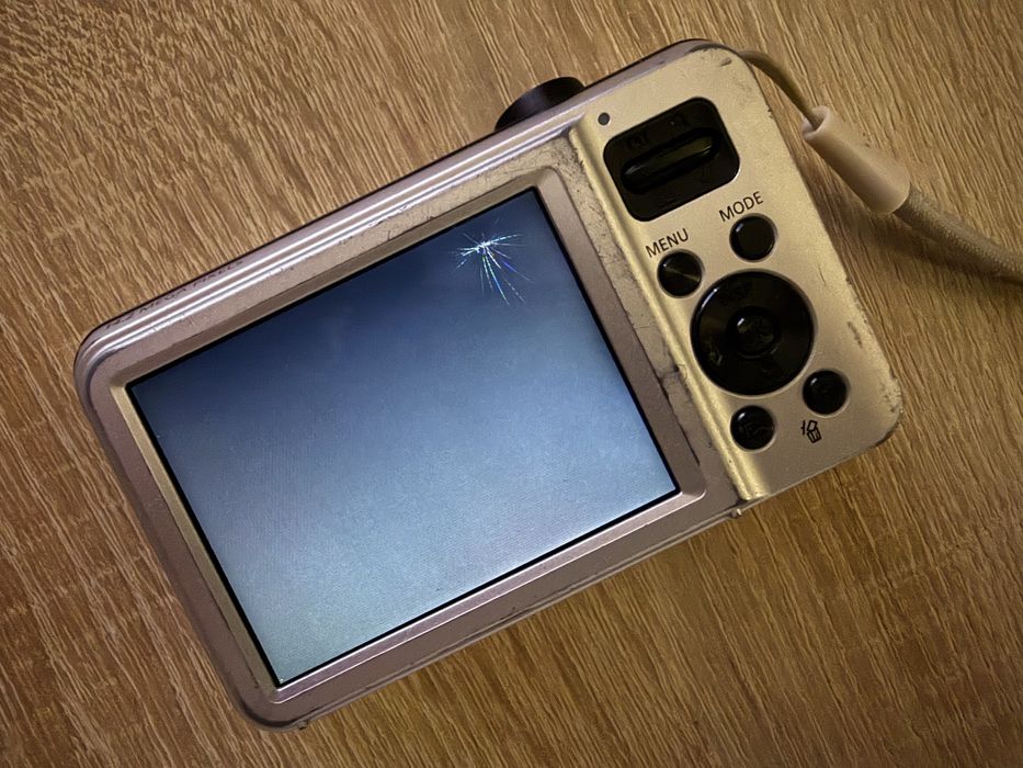 Sprzedam aparat cyfrowy kompaktowy Samsung es78 14.2 megapikseli