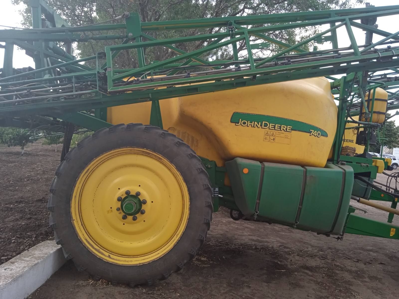 Оприскувач John Deere 740 2012