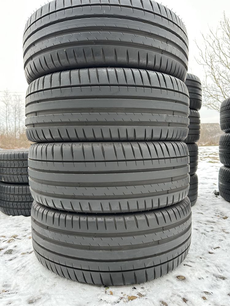 235/45/19 Michelin Pilot Sport 4