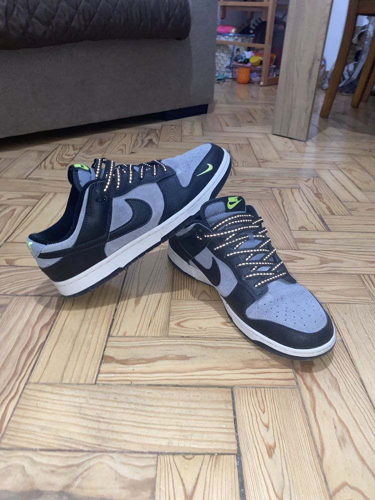 Nike Dunk Low Cinzento