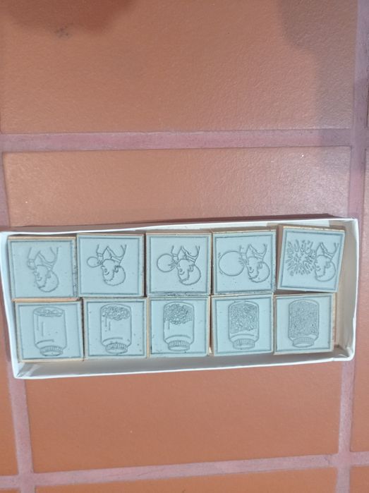 Caixa de Carimbo Agatha