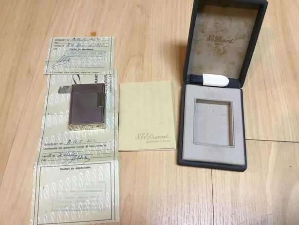 Isqueiro antigo DuPont em prata com caixa e documentos