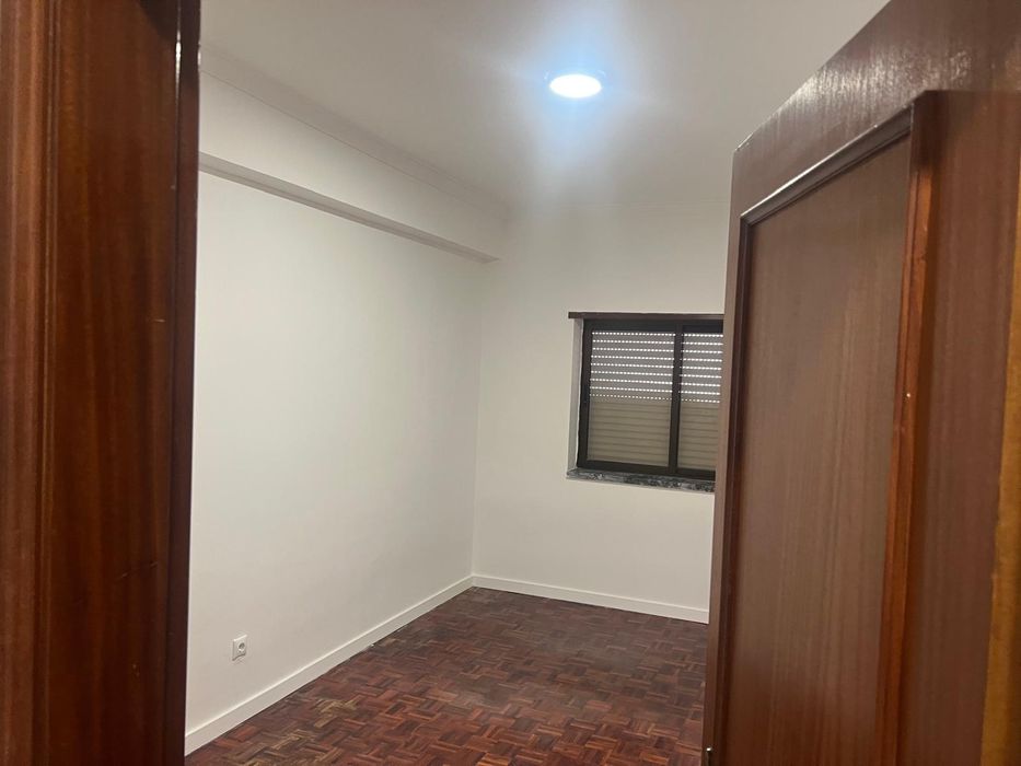 Arrendo apartamento T3 centro Baixa da Banheira