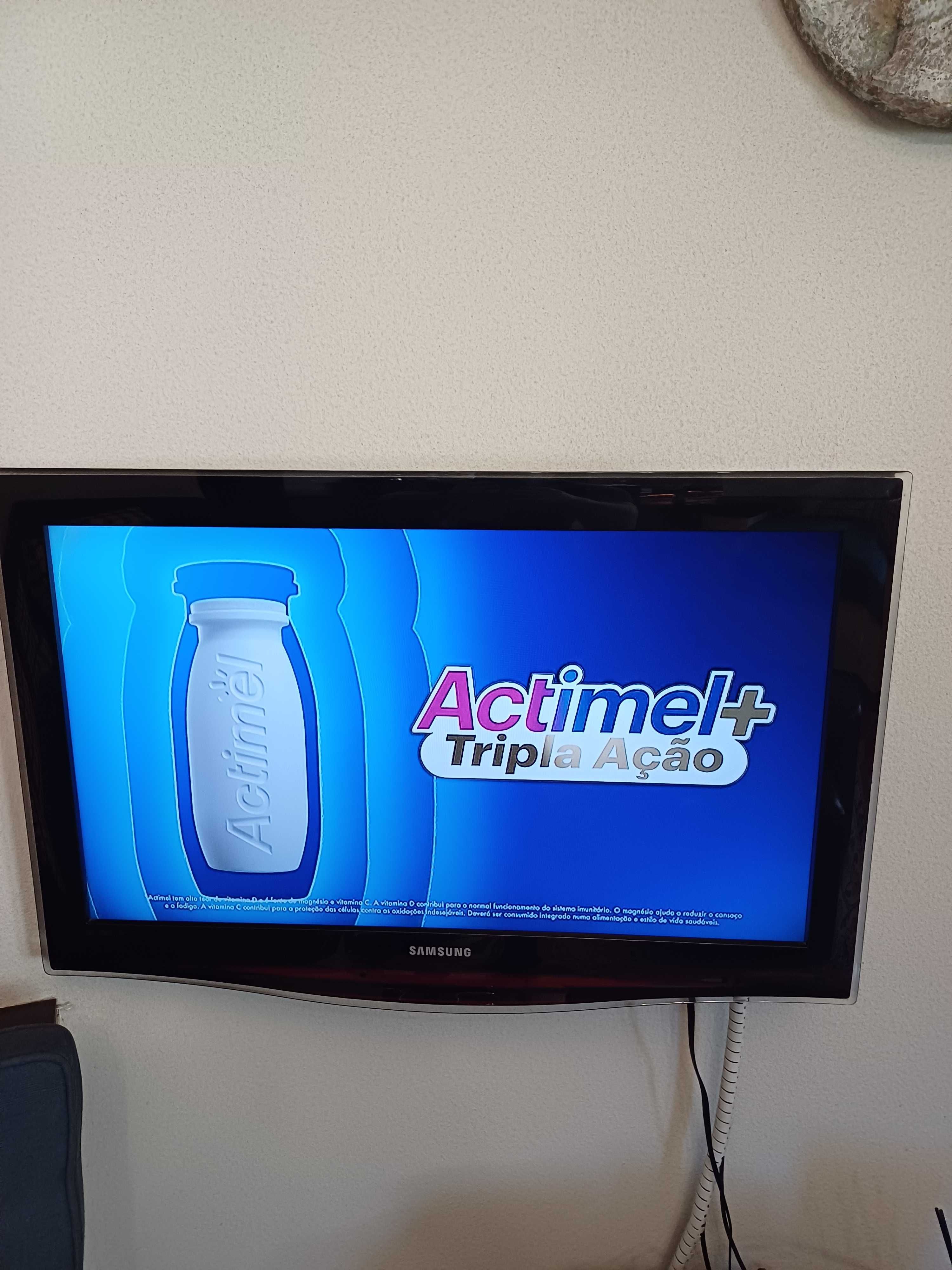TV Samsung 32 Polegadas FHD avariada na alimentação