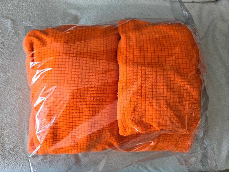 subrtex Narzuta Pokrowiec na sofę 2-osobowa 145-178 cm pomarańcz