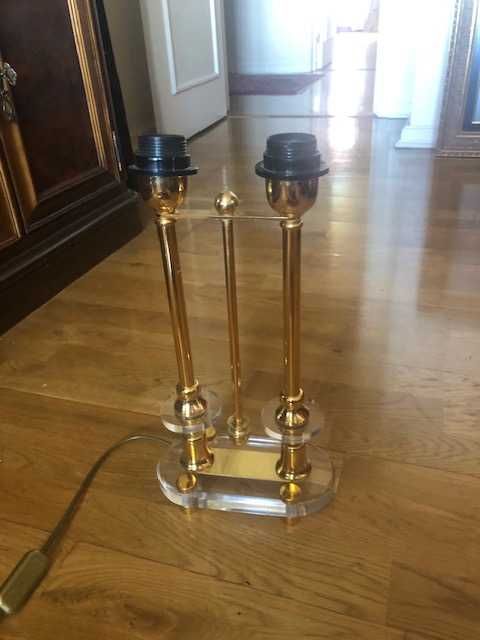 Lindíssimo candeeiro de mesa em cristal e bronze