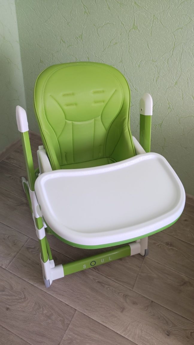 Продам стульчик для кормления