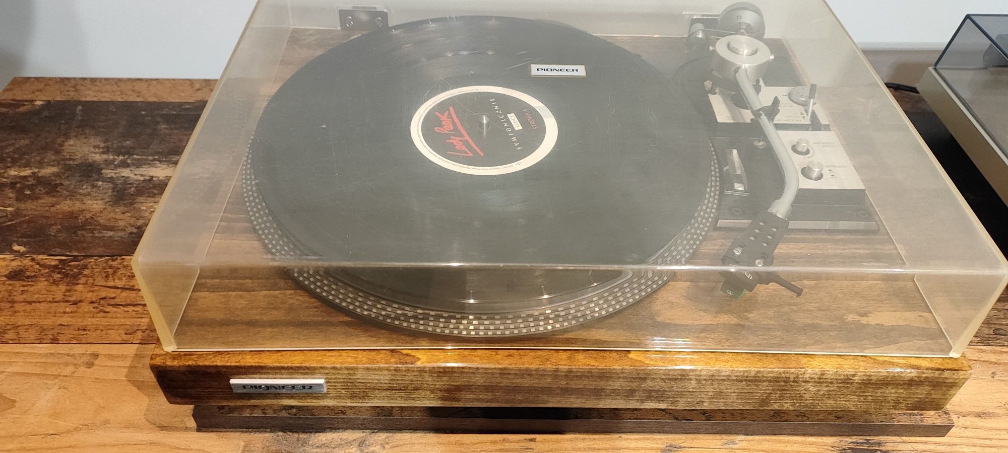 Gramofon pioneer PL-518