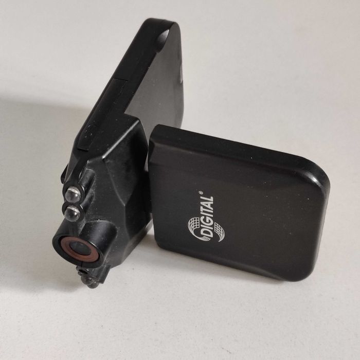 Автомобильный видеорегистратор Digital DCR-113