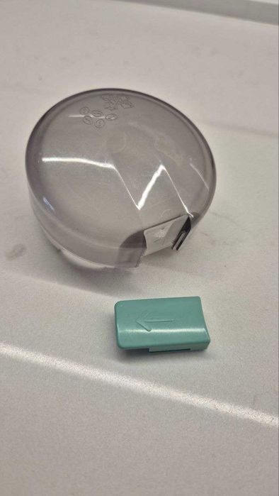 Кришка кавомолки Bosch Siemens MKM 00056753 original Кнопка 00031944