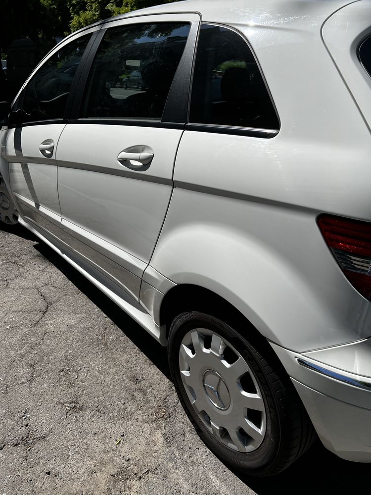 Mercedes-Benz B-Class 2010