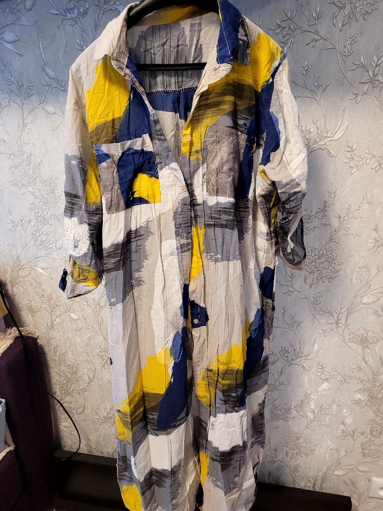 Продам женские  платья