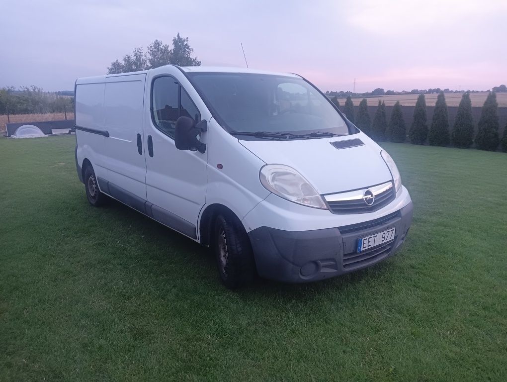 Opel Vivaro 2.0, 2008