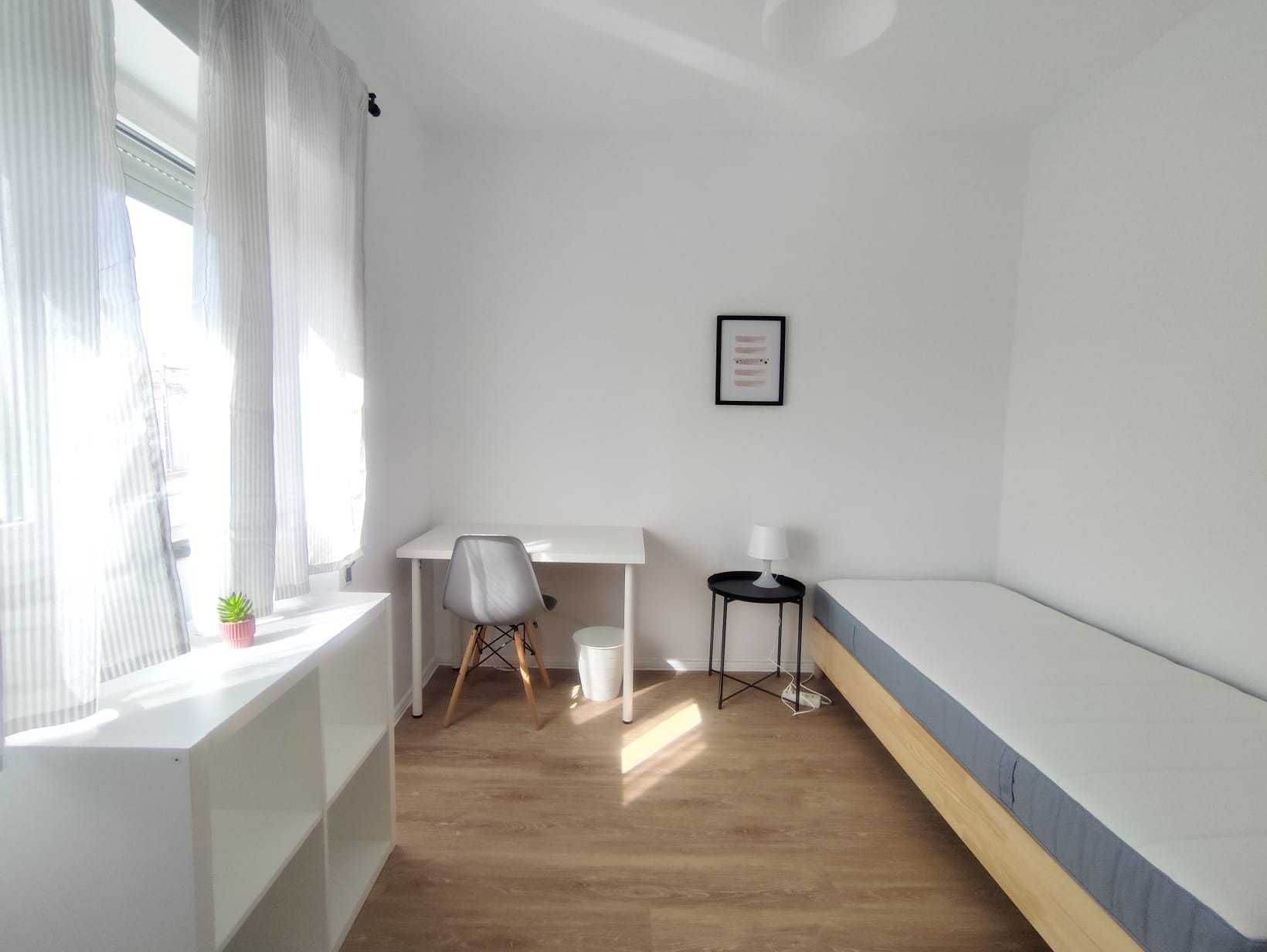 Arrenda-se Quarto para ISCAC apartamento remodelado