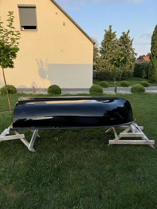 Łódź lodz lodka Łódka lodzie lodzie wiosłowa wędkarska