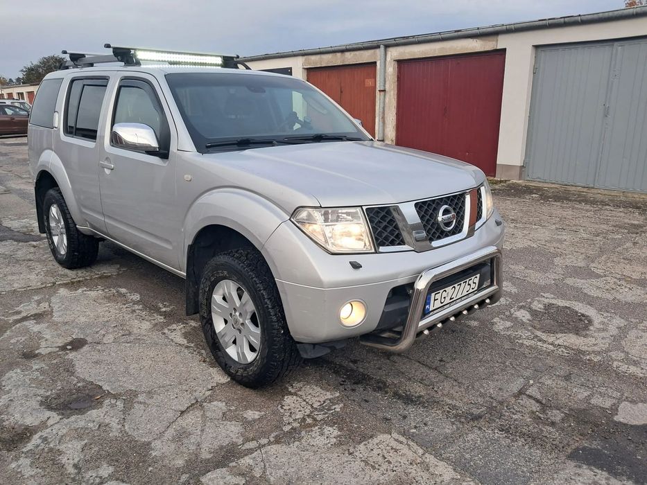 Nissan Pathfinder 2.5dci 174km 7 miejsc 4x4 Lift 2 cale Po Dużym Serwisie