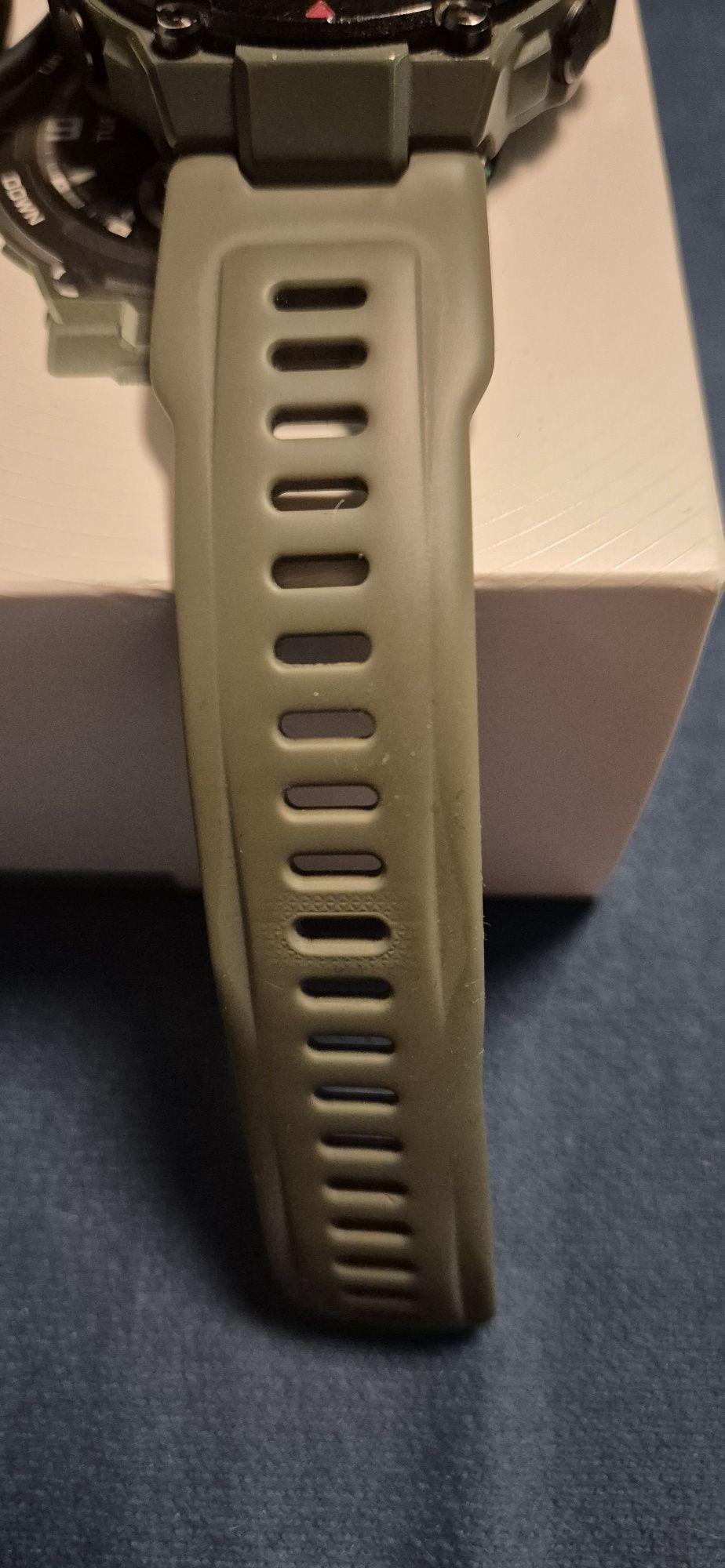 Smartwatch Amazfit t-rex w stanie bdb