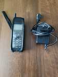 Unikalny stary telefon komórkowy Panasonic EB-BS450