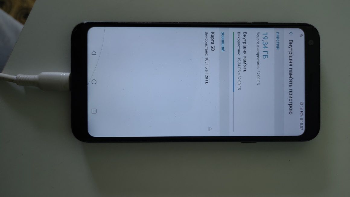 Продам телефон lg q7