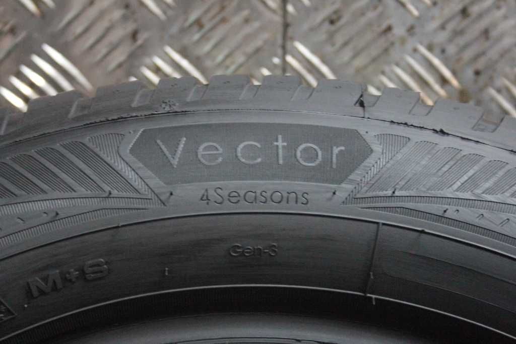 205/60/16 Goodyear Vector 4Seasons 205/60 R16 92H 2021r
