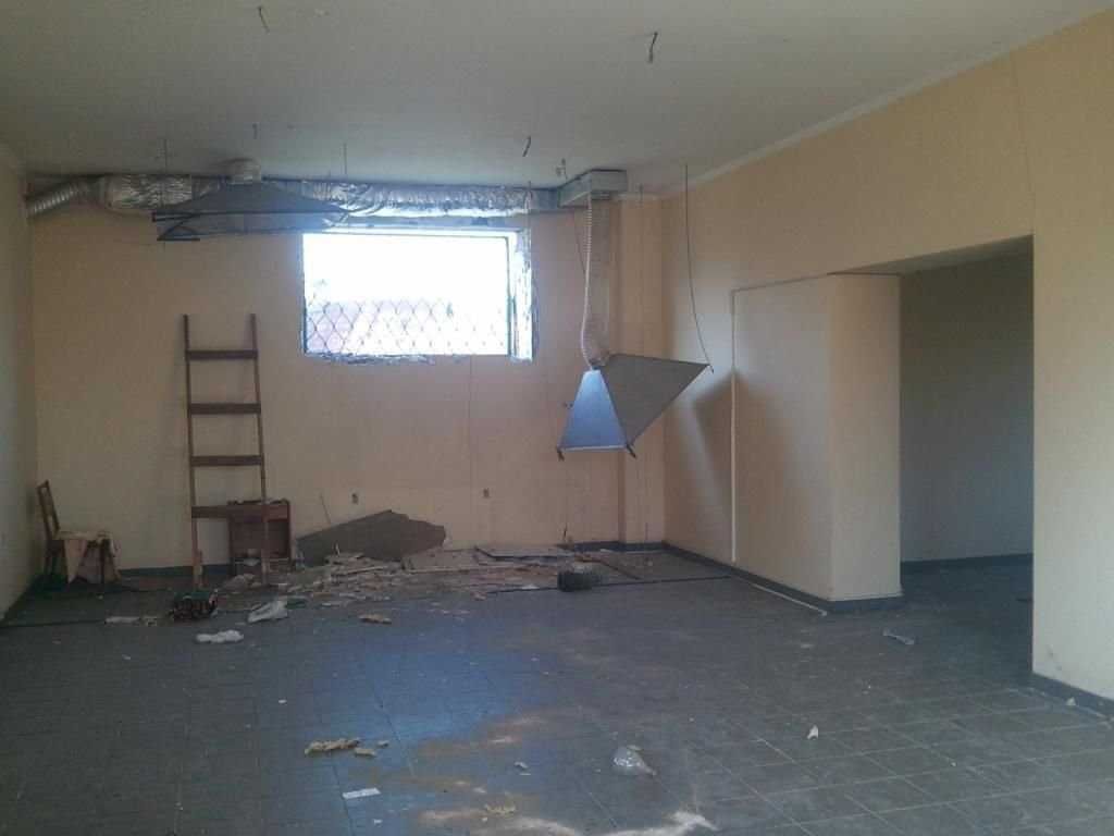 Нежила будівля 146 м2 Чернігівська обл., с.Радянська Слобода  10 000$