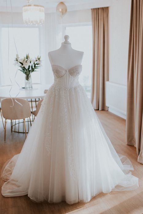 Sprzedam suknie ślubną „Madonna” model Lucia