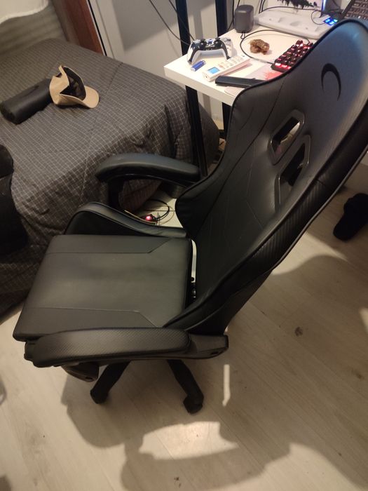 Cadeira gamer nova