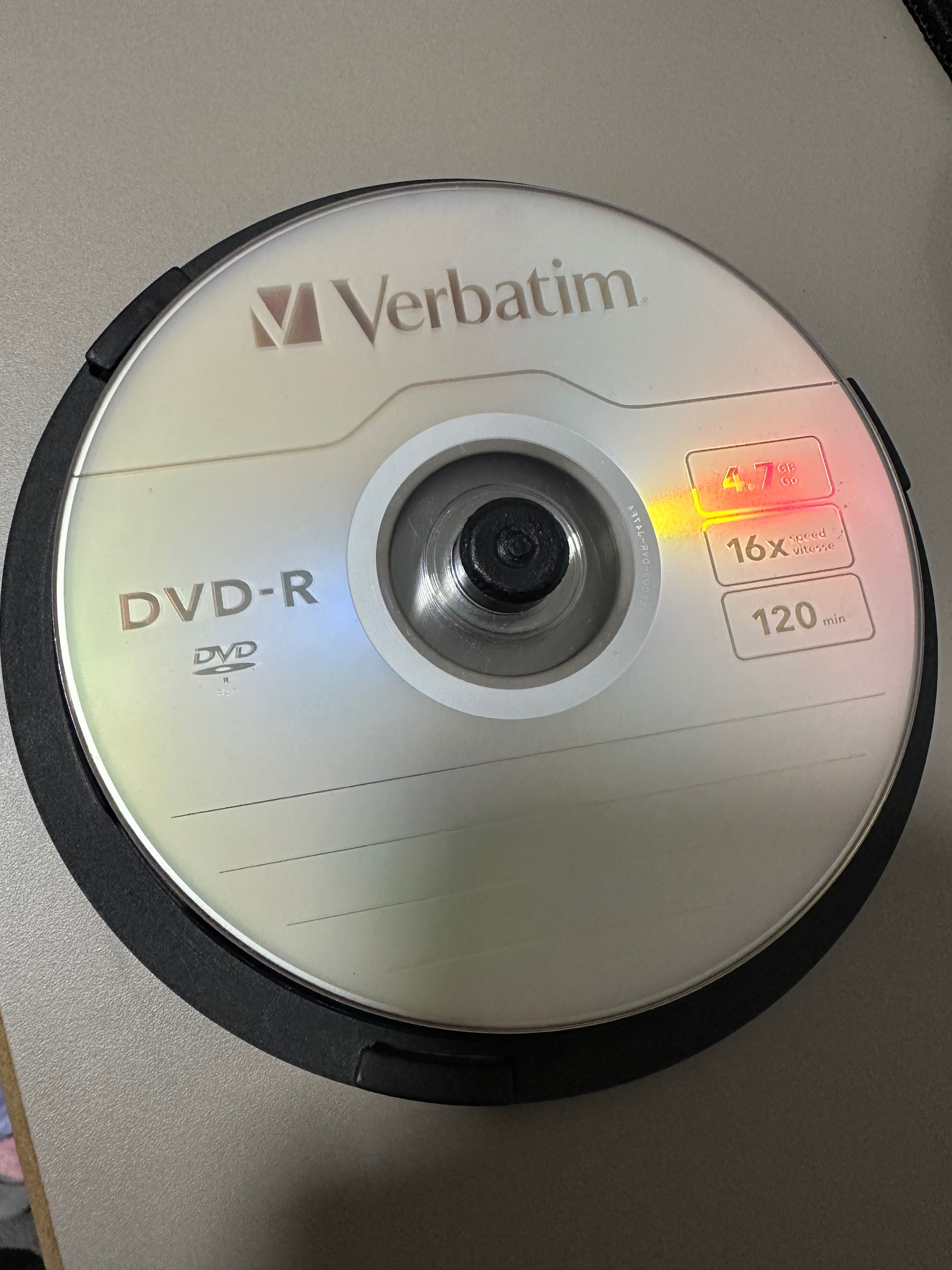 DVDs e cds vazios