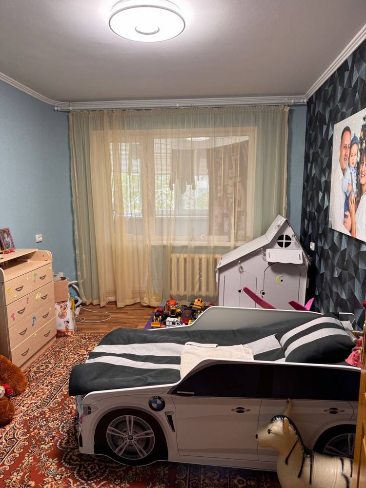 Продам квартиру 1/5 поверх