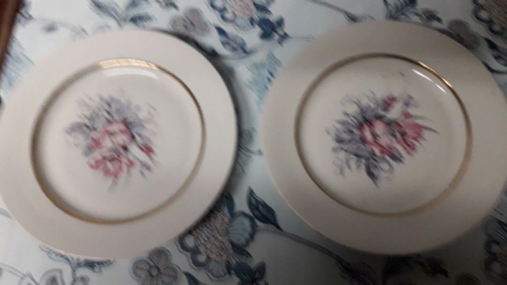 Тарелки большие тарілки