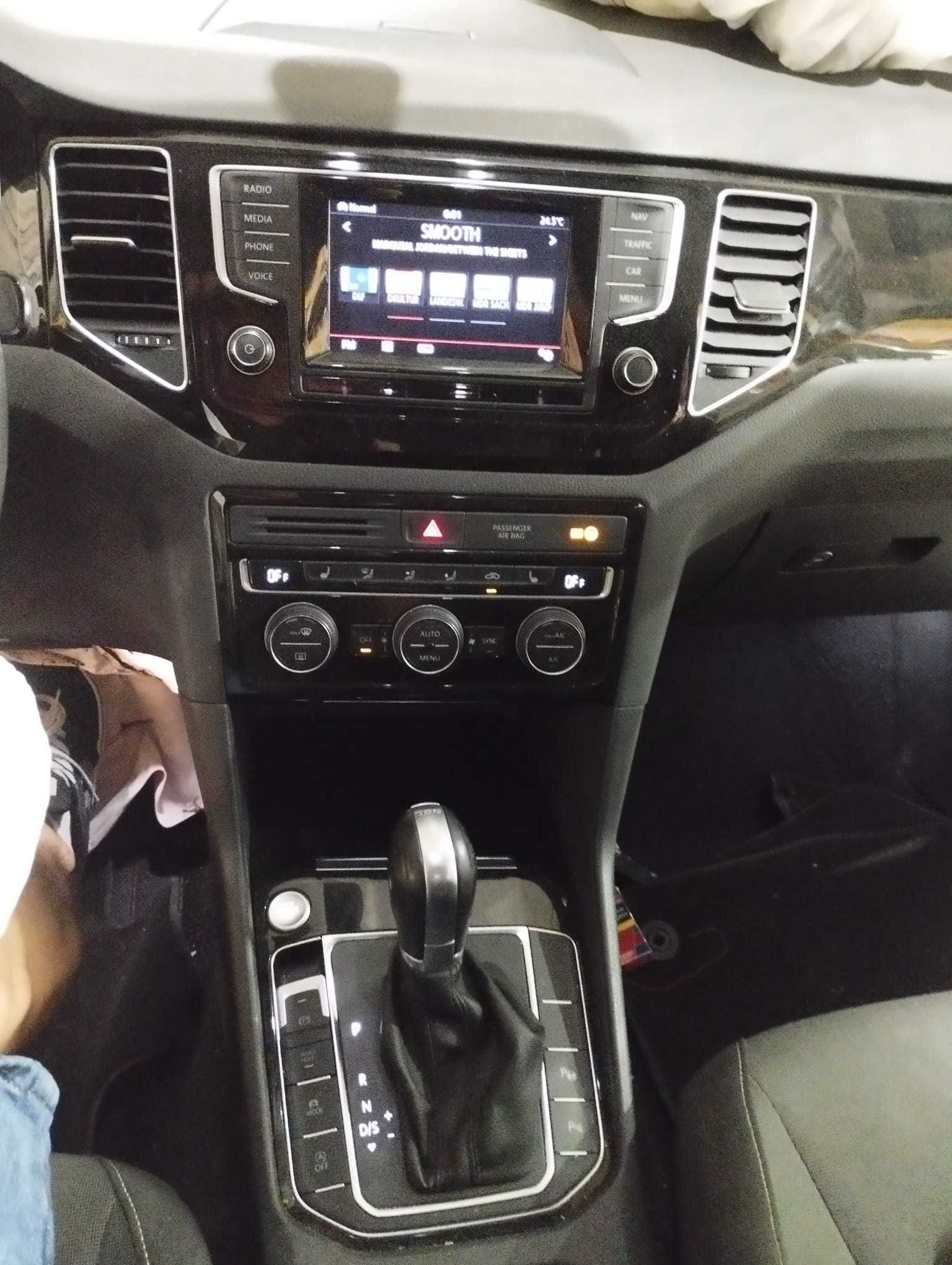 VW Golf VII Sportvan 1.5 Automatica CZD QRM 2016