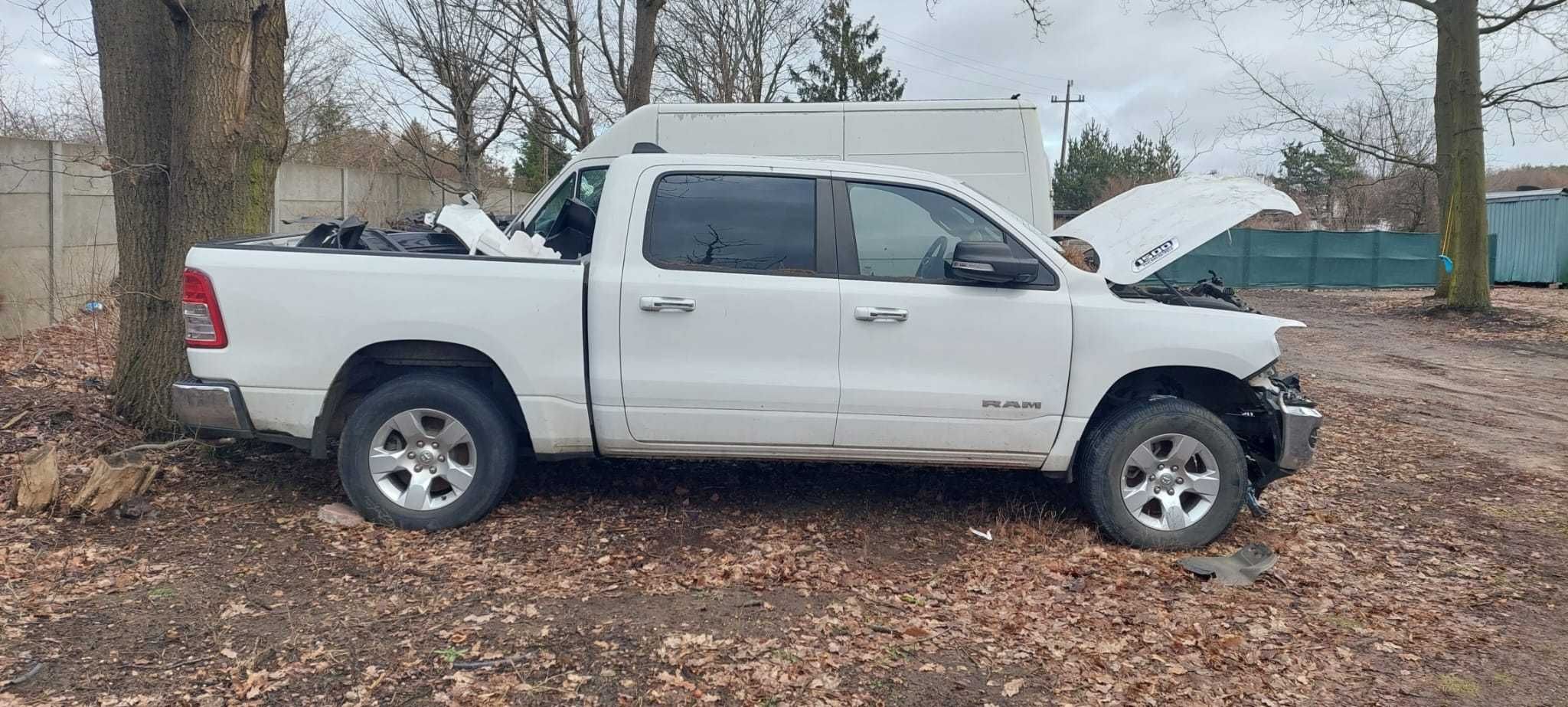 Dodge RAM Crew Cab 19+ 5.7 HEMI 4X4 Kompletny Silnik