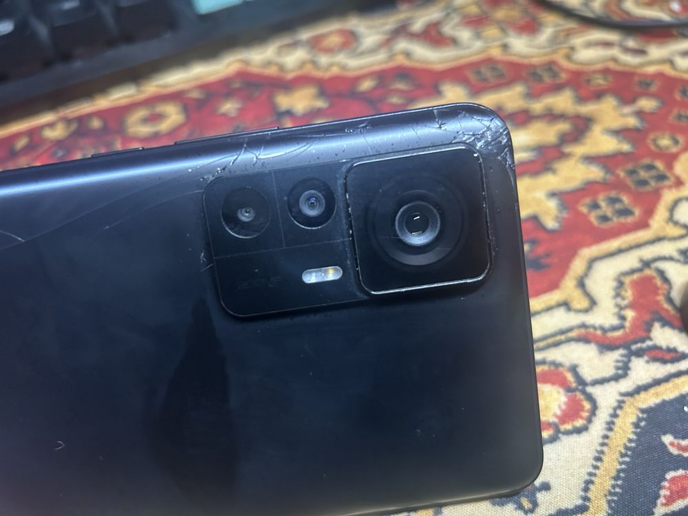 Xiaomi 12T Pro 8/256 GB - uszkodzony tył