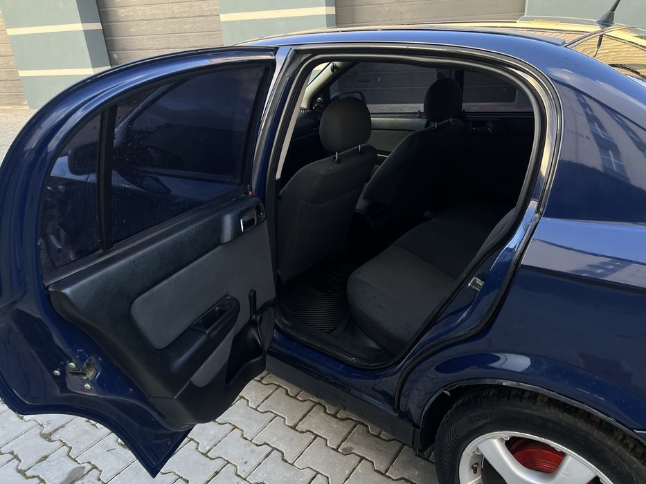 Продам Opel Astra 1.4 бенз