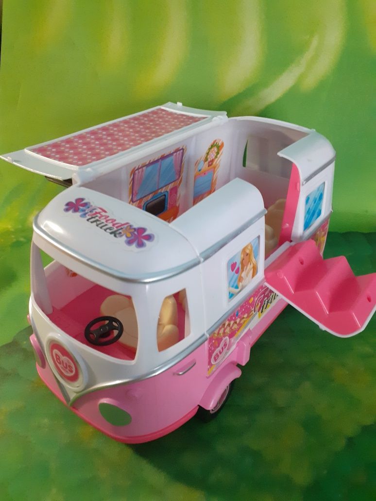 Autko Barbie kamper truck
