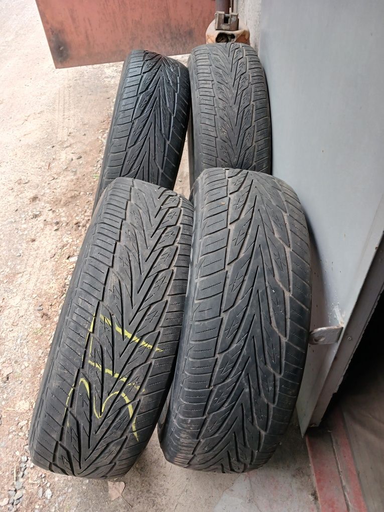 Продам 4-и автошини, літо, б/у;  235/65 R-18  "РROXES ST"