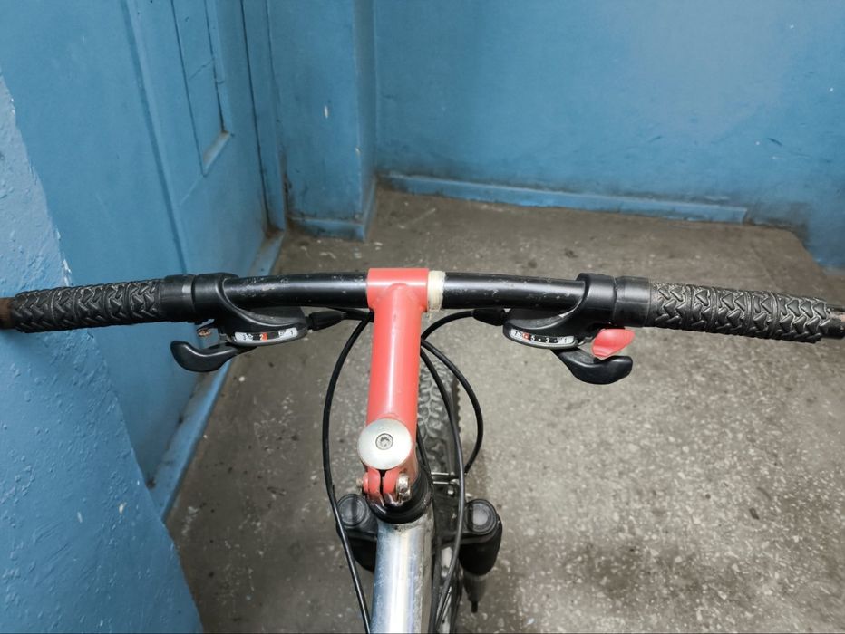 Велосипед , діаметр коліс 26