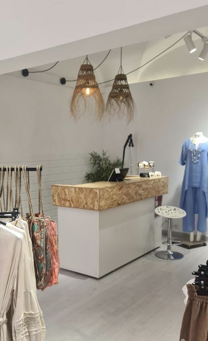 Balcão de Atendimento Profissional – Design Exclusivo e Funcional