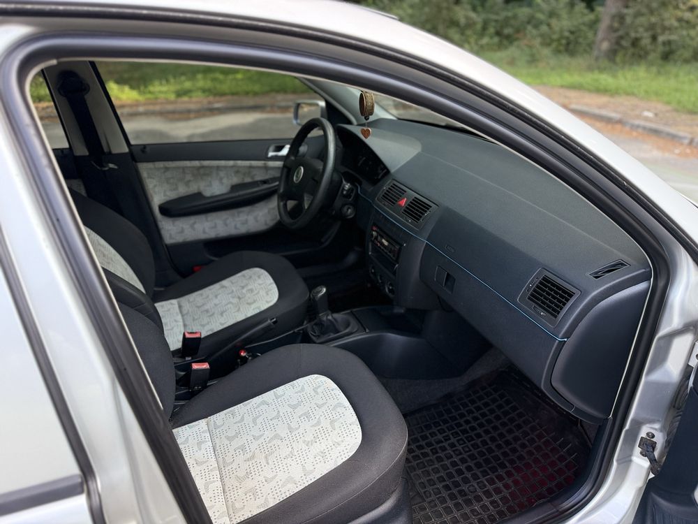 Продам Skoda Fabia 1.4 MPI 1 Власник