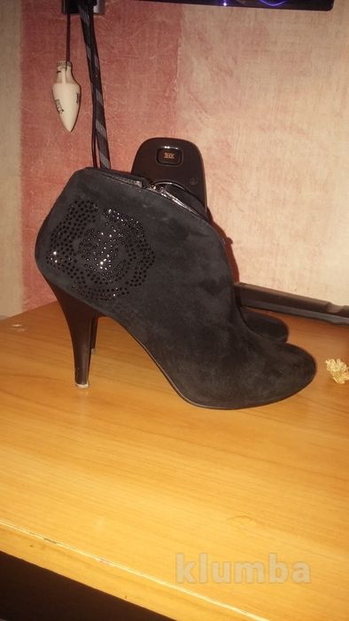 Замшеві черевички/Ботильйони р.36-36,5